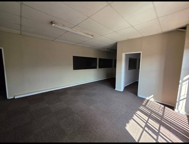 353M² WAREHOUSE TO LET IN STORMILL